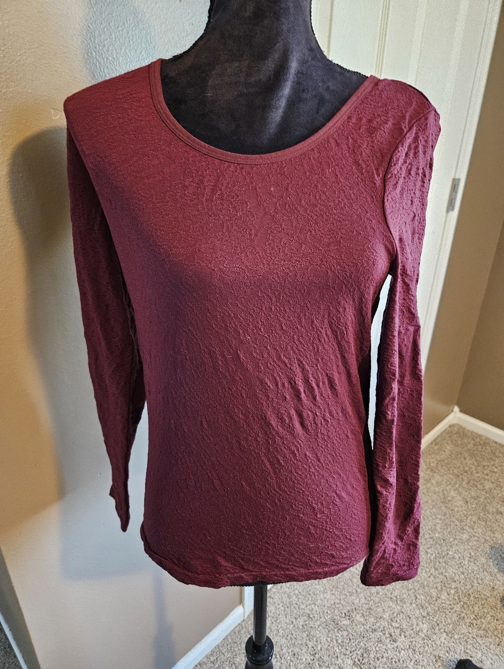 Women’s Long Sleeve Fitted Top